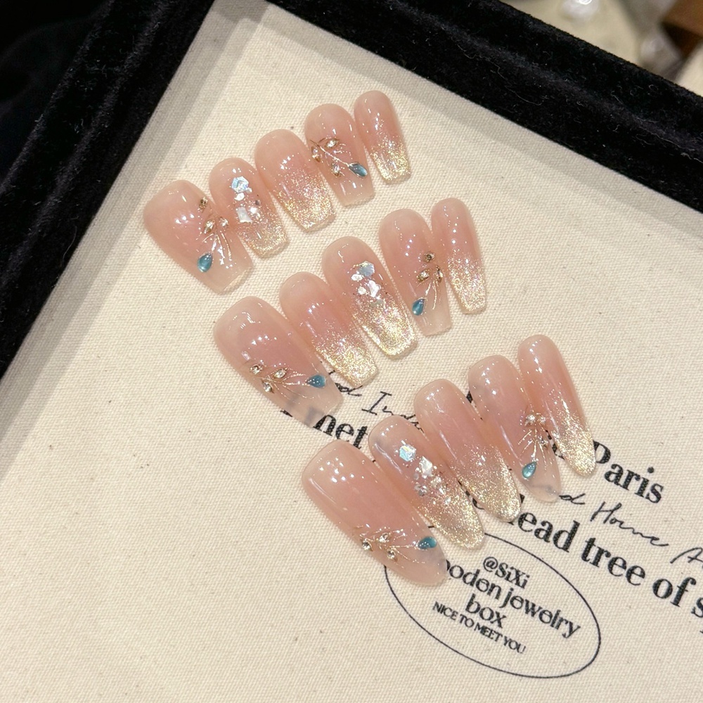 Handmade Nude Press on Nails L - Nail Art Full Cat Eye recension och pris